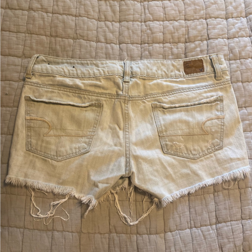 American Eagle women’s jean shorts